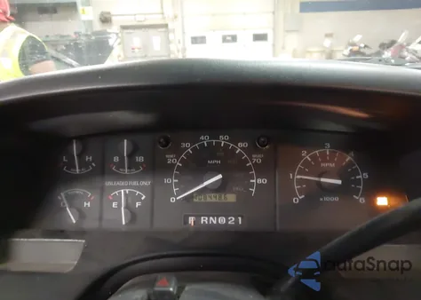 1996 Ford F150 z USA, uszkodzony, nr VIN 2FTEF15N5TCA69746